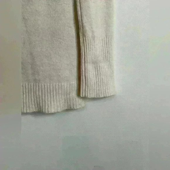 Melanie Lyne Cable Knit Cowl  Neck Flattering Fit So Soft Cream Sweater Small - Picture 5 of 6